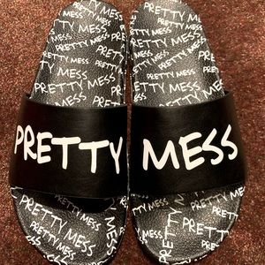 the pretty mess shoedazzle